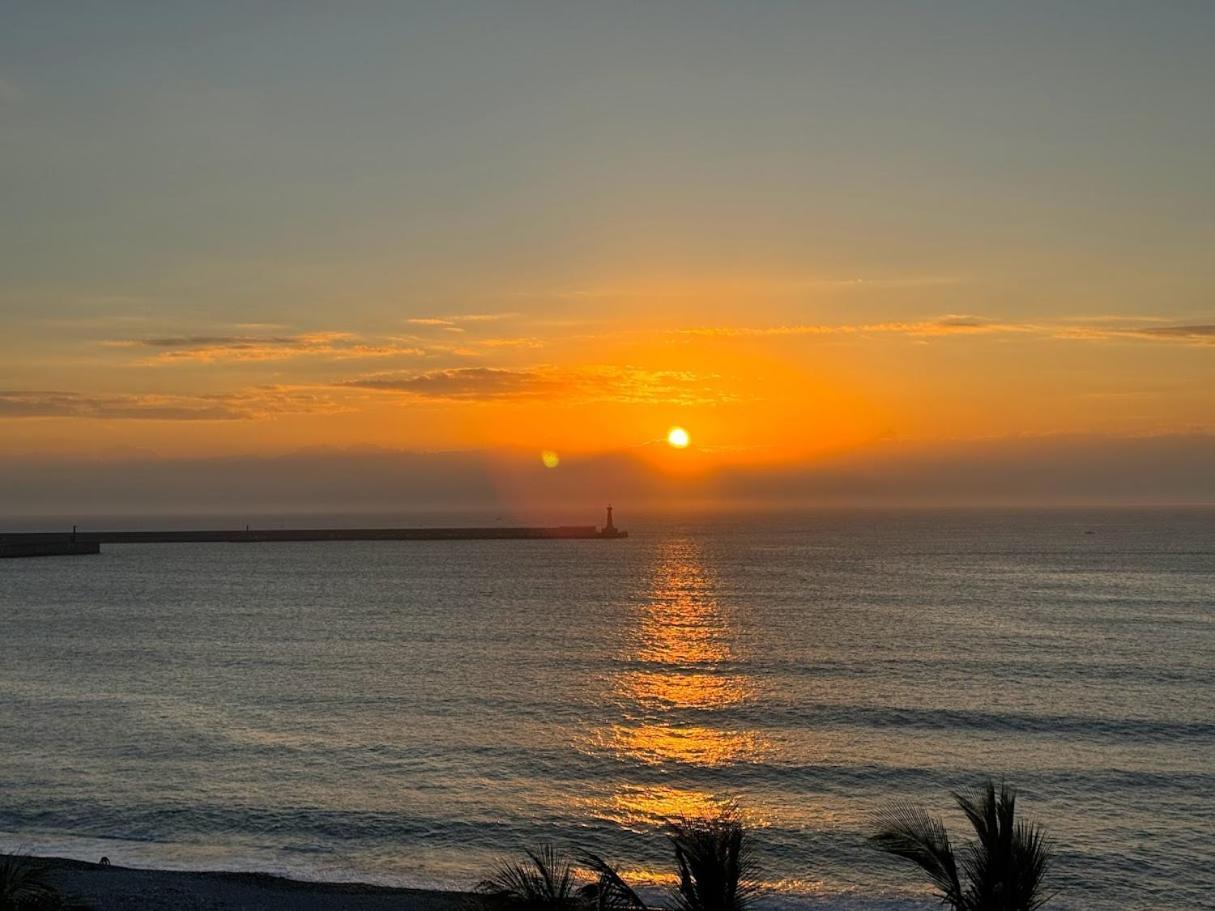 Before Sunrise Seaview B&B Hualien Dış mekan fotoğraf